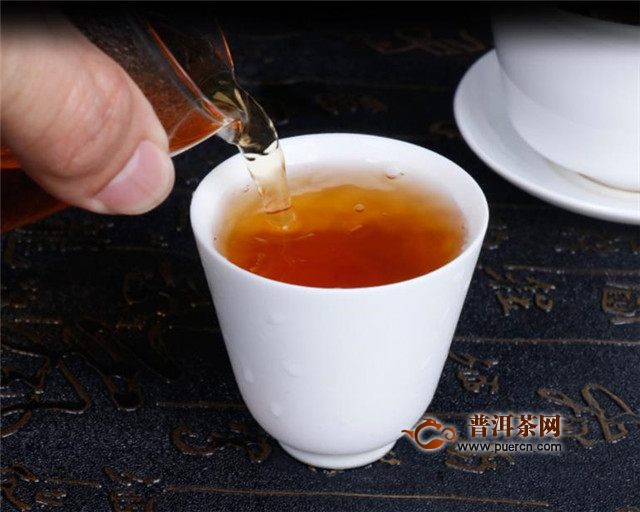 福鼎白茶是老茶好还是新茶好喝？