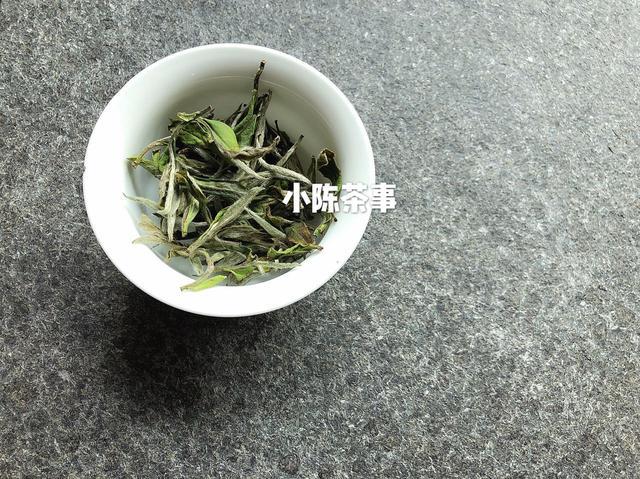 贡眉白茶多少度水泡好