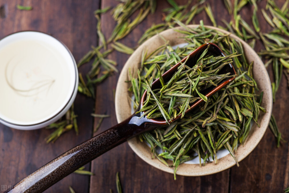 白茶茶籽什么时候才有香味？