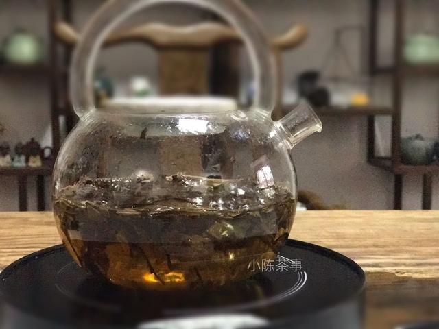 白茶与普洱茶可以搭配煮茶吗？