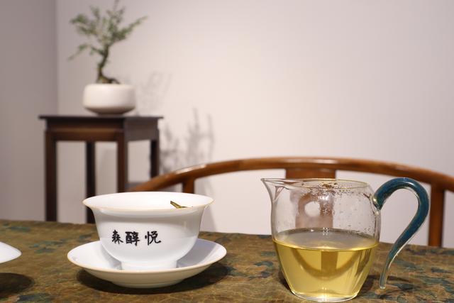 普洱茶白茶能泡几次喝及冲泡方法