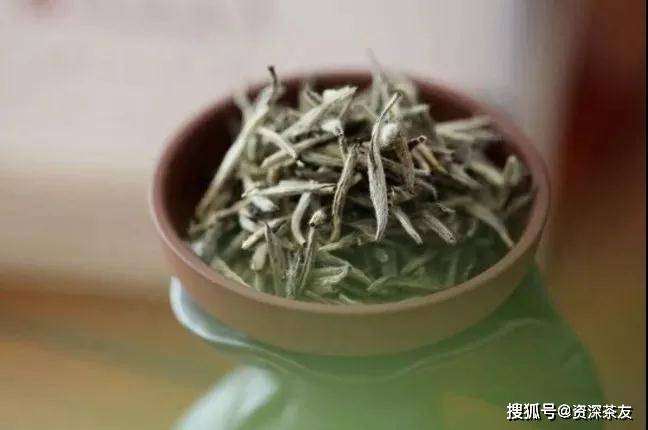 好的白茶青叶颜色特点图片及价格