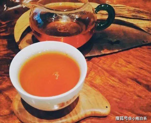 白茶里面的红色是什么茶