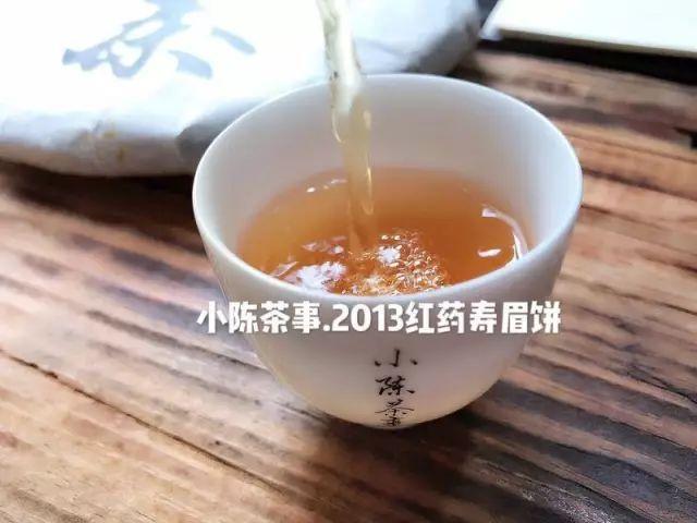 紫砂壶泡老白茶好不