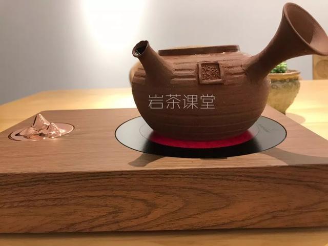 老白茶和普洱茶能否一起存放与煮？