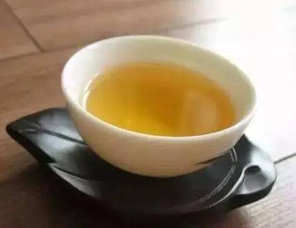 秋天适合喝白茶还是碎银子茶