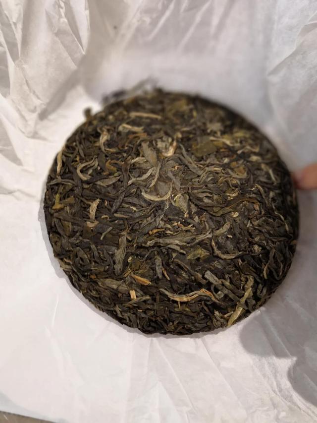 白茶比普洱生茶好喝多少克，值得收藏吗？