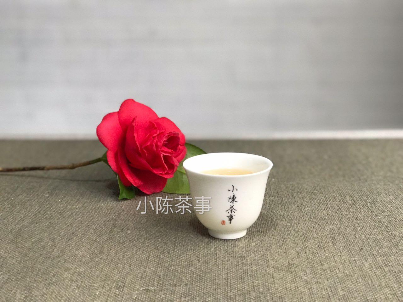 白茶和普洱是不是越放久越好，茶的存放方式一样？