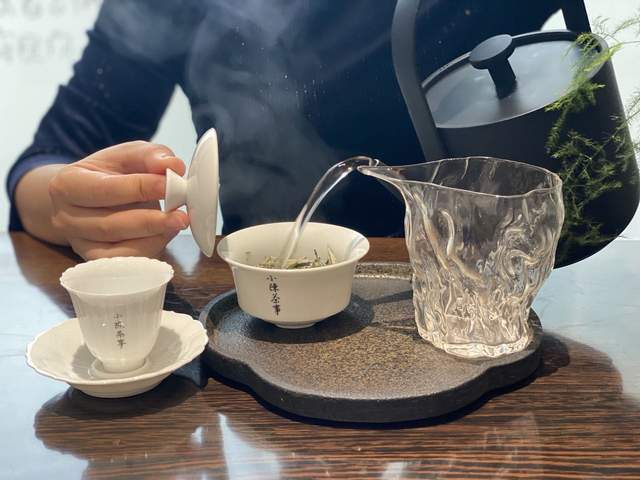 白茶红茶能一起喝吗，泡着喝的功效合适吗？