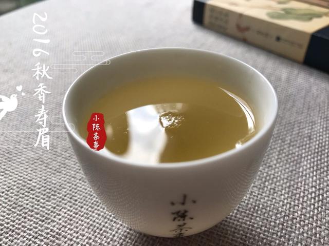 普洱茶和白茶哪个更养胃一点，通过对比了解哪个功效更好？