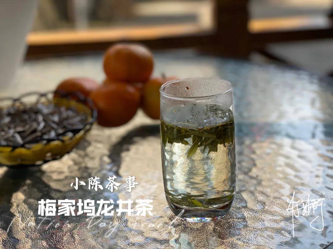 普洱茶白茶什么时候喝好一点？