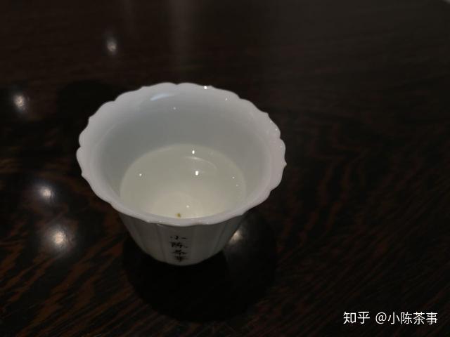 普洱茶白茶什么时候喝好呢女性