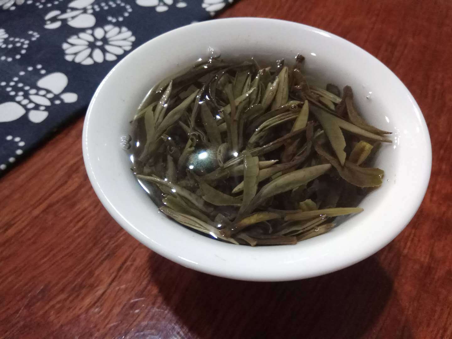 老白茶能治病吗