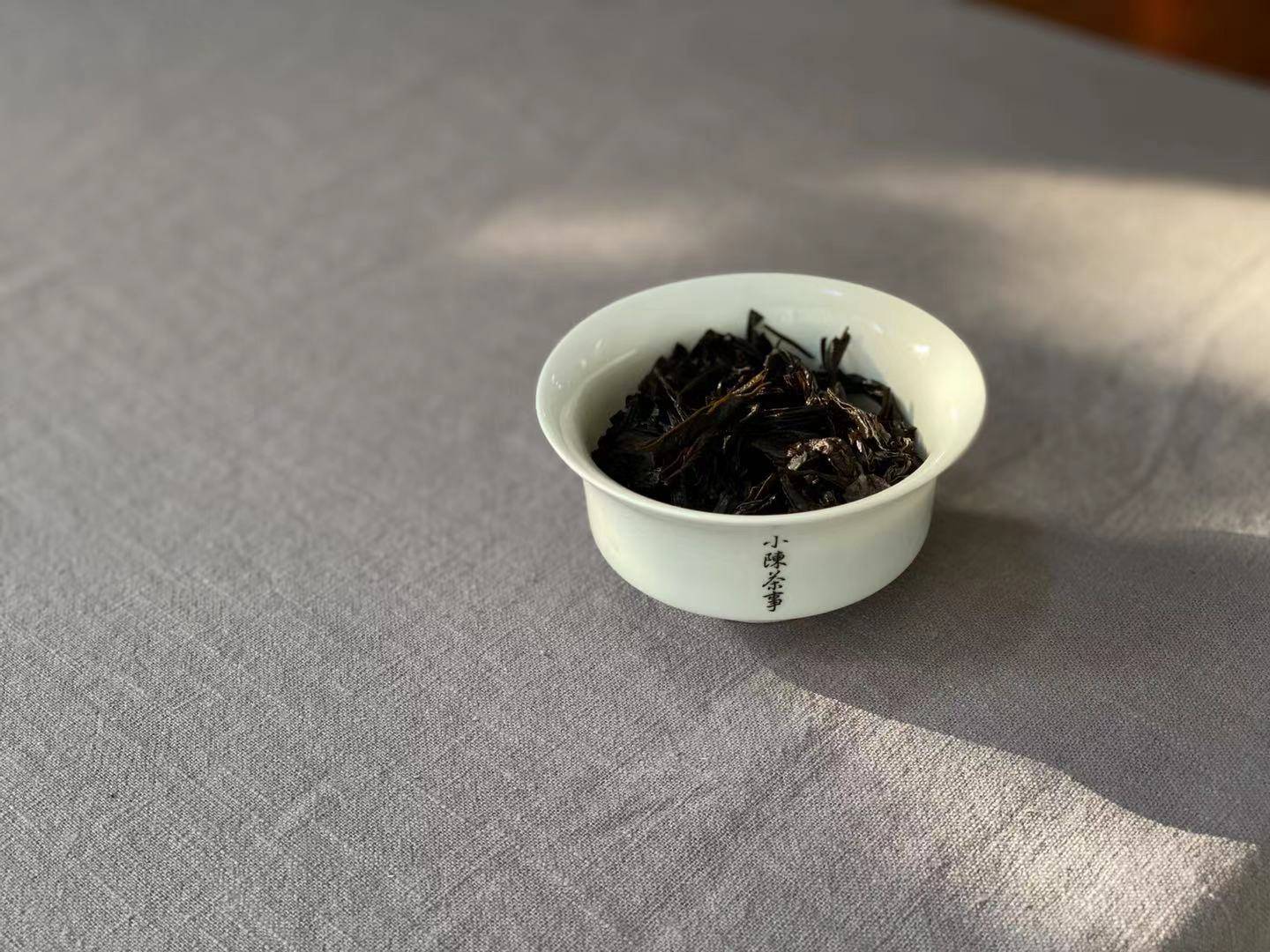 有咽炎喝红茶好还是白茶好