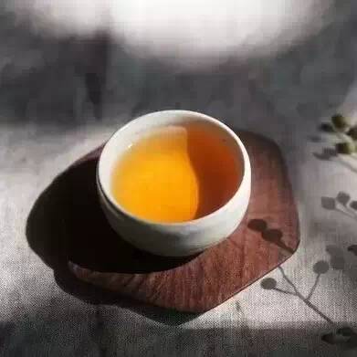 白茶青茶红茶的划分及区别