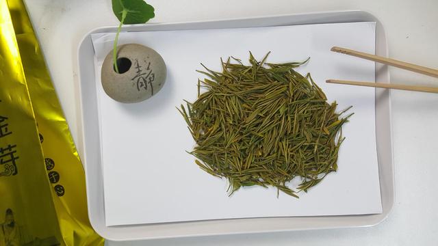 白茶茶芽比茶叶好吗，为什么？