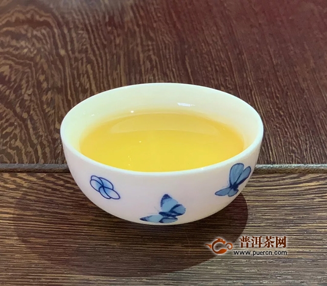 中茶老白茶70周岁喝好吗女性怎么样